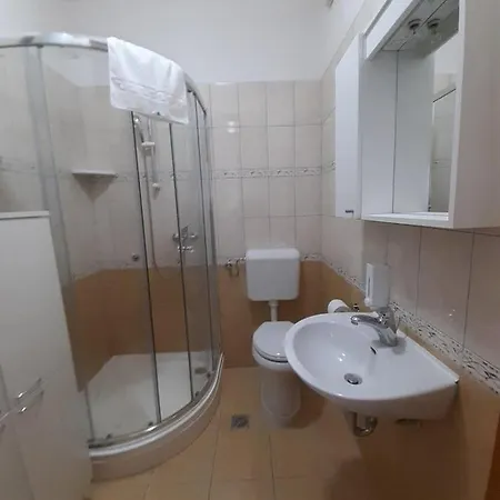 Nevica Apartment *