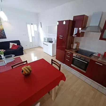 Nevica Apartment